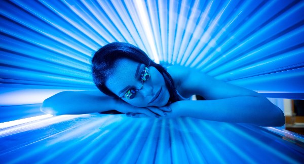 10 Best Indoor Tanning Lotions (The Ultimate Guide)